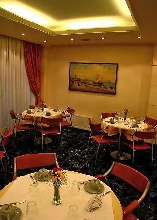 Hotel Lilia Piræus