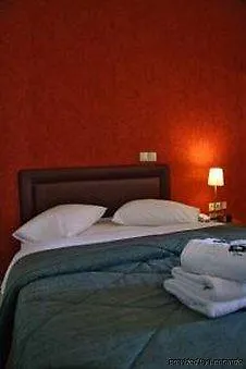 Lilia Hotel 2*